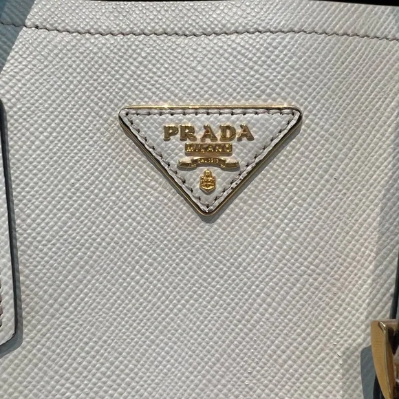 Prada Cuir Tote White - Picture 15 of 16